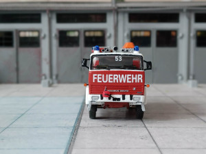 r2.jpg