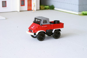 328-LKW-Unimog U 411.JPG