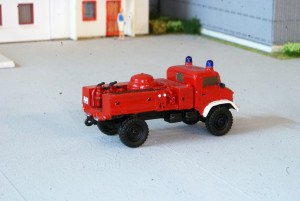 428-TroLF 750-Unimog U 4161.JPG