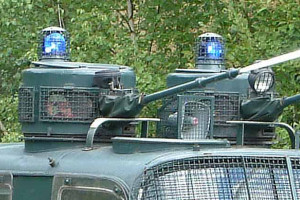 Polizei-Wasserwerfer (4A).jpg