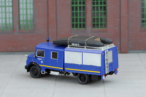 MKW72 MB_911_4 3.jpg