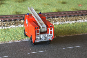 18-TLF 7.16-Landrover 110 Serie IIB-2.JPG